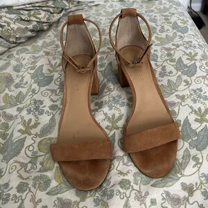 Bananna Republic suede block heels size 8